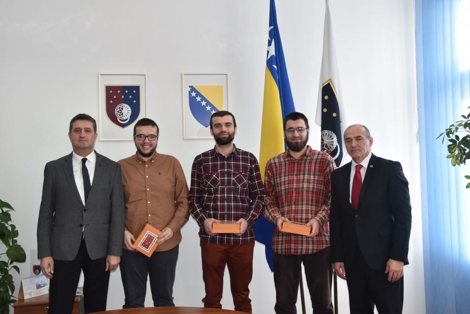 „Zlatne značke Univerziteta u Sarajevu”: Mladi će ostajati u društvu utemeljenom na znanju