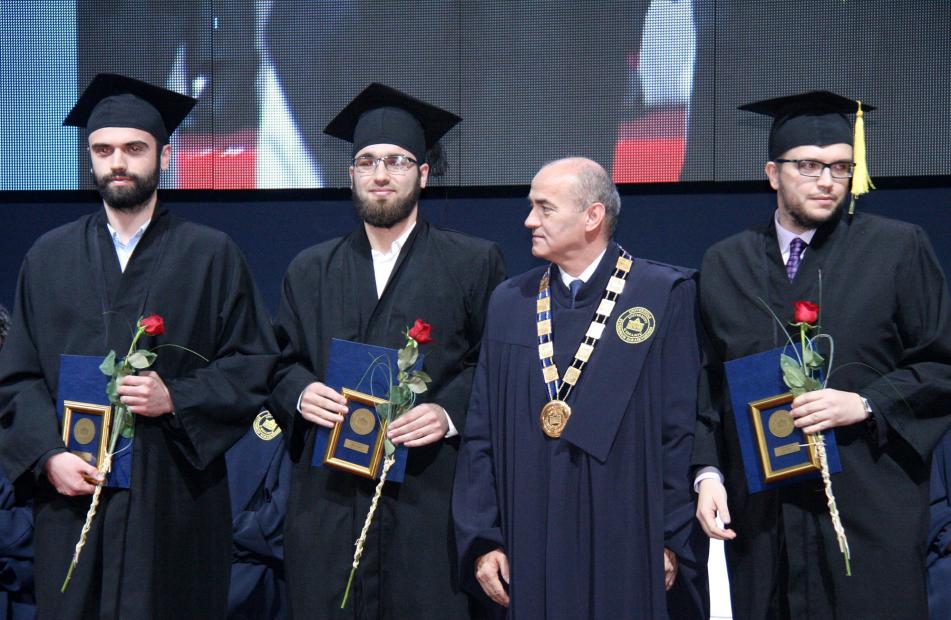 Univerzitet u Sarajevu promovirao 5246 diplomanata i magistranata