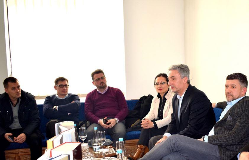 Tribina o bosanskom jeziku