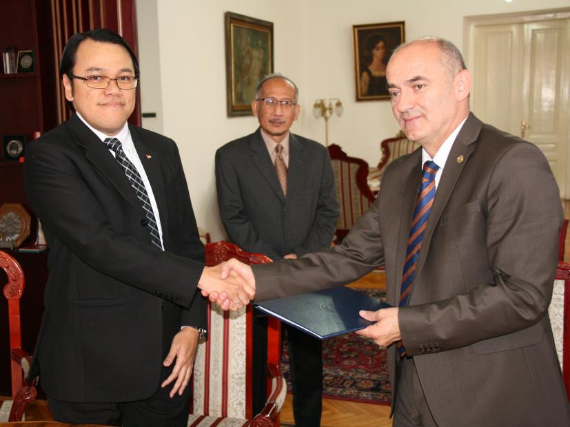Potpisan Memorandum o razumijevanju između Univerziteta u Sarajevu i Univerziteta Indonezija
