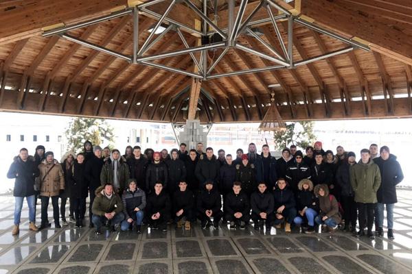 Nastavnici i studenti Fakulteta sporta i tjelesnog odgoja posjetili Memorijalni centar Srebrenica – Potočari