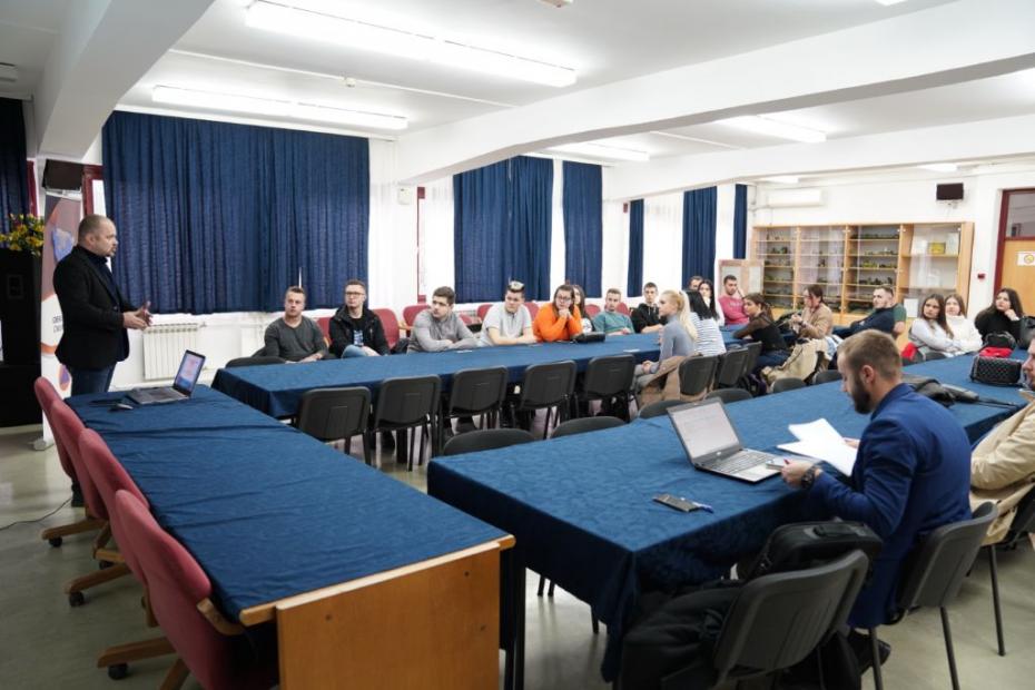 tudenti Fakulteta za kriminalistiku, kriminologiju i sigurnosne studije posjetili Federalnu upravu civilne zaštite