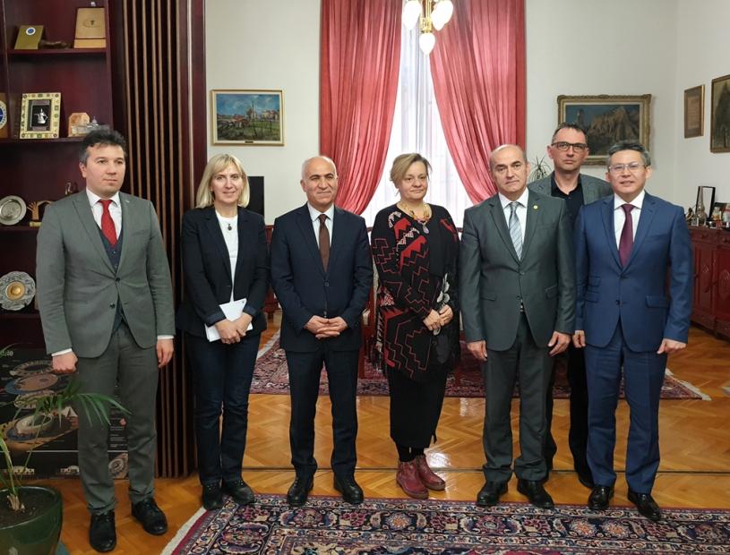 Saradnja Univerziteta u Sarajevu, Ambasade Kazahstana za BiH, TURKSOY-a i Instituta Yunus Emre