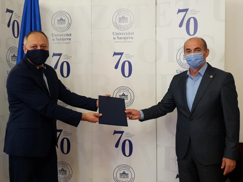 Svečano uručena rješenja o imenovanjima dekana fakulteta i direktora instituta i centara Univerziteta u Sarajevu
