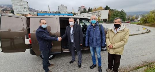 Općina Centar Sarajevo donirala Veterinarskom fakultetu vozilo za hitne veterinarske intervencije