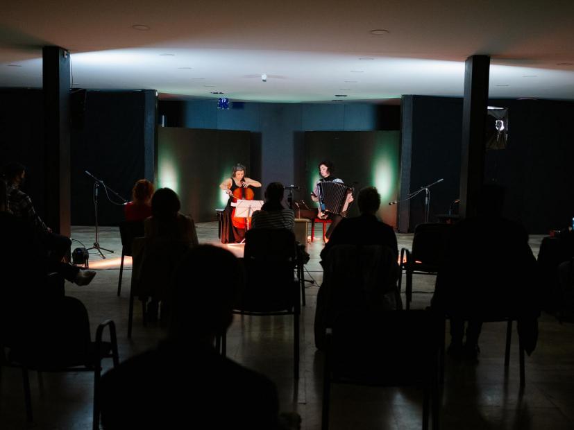 Snimak koncerta dua 2B (Belma Alić i Belma Šarančić) održanog u BKC Sarajevo