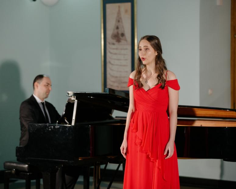 Održan koncert Odsjeka za solo pjevanje MAS u okviru 14. „Majskih muzičkih svečanosti“