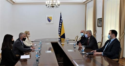 Član Predsjedništva Bosne i Hercegovine Šefik Džaferović primio delegaciju Nacionalne i univerzitetske biblioteke Bosne i Hercegovine