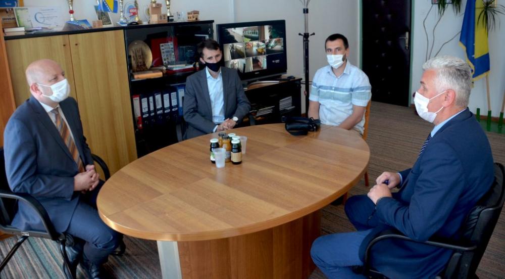 Dogovorena saradnja Fakulteta za upravu UNSA sa Gimnazijom Visoko i Gimnazijom „Muhsin Rizvić” Kakanj