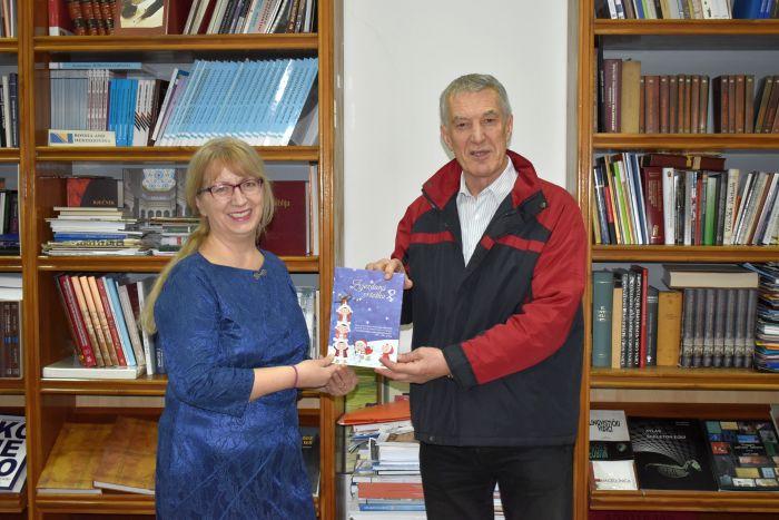 Književnica za djecu i mlade Marija Fekete-Sullivan posjetila Nacionalnu i univerzitetsku biblioteku BiH