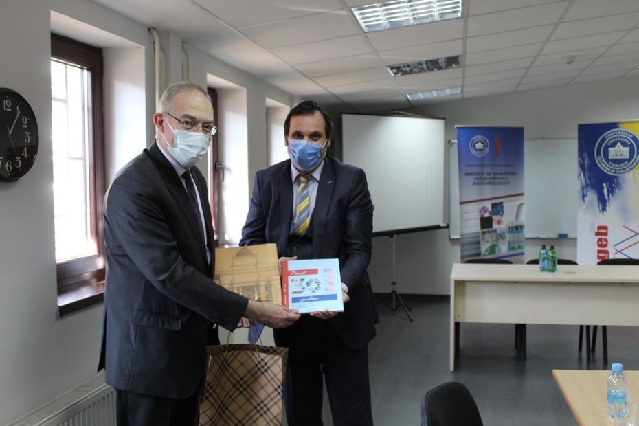 Ambasador Republike Turske u BiH posjetio Institut za genetičko inženjerstvo i biotehnologiju UNSA: Razgovori o unapređenju saradnje