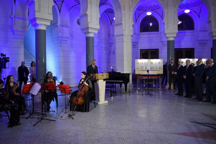 U Vijećnici otvorena izložba “Nacionalno blago Bosne i Hercegovine” iz Specijalnih zbirki Nacionalne i univerzitetske biblioteke BiH