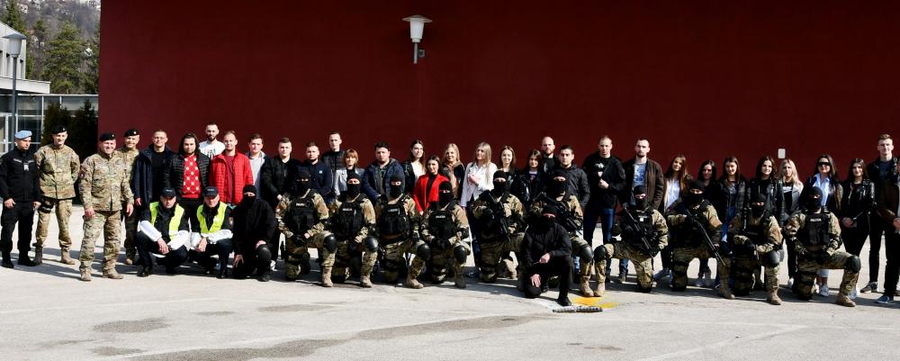 Posjeta studenata Fakulteta političkih nauka UNSA Sektoru za policijsku podršku