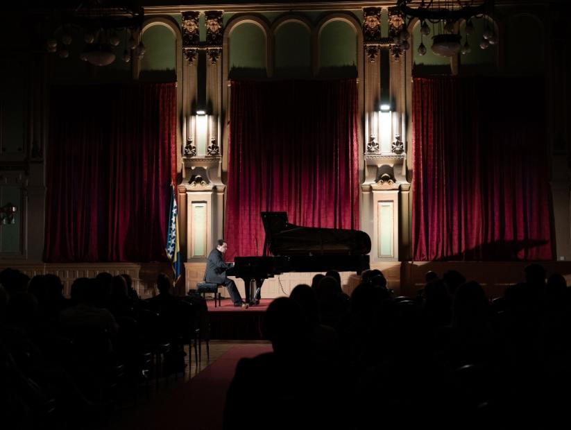 Solističkim recitalom Rubena Dalibaltayana otvorene 15. Majske muzičke svečanosti