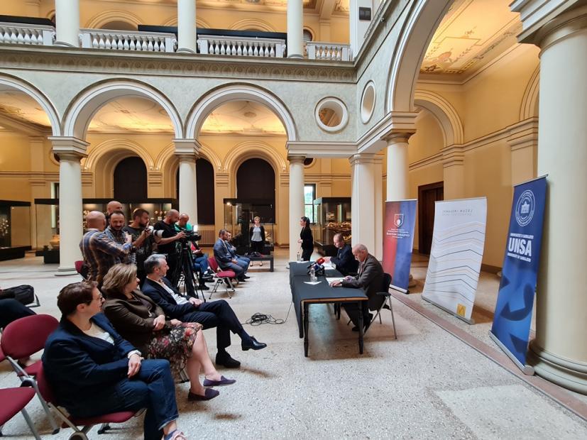 Potpisan Ugovor o uređivanju međusobnih odnosa u obavljanju nastavnog, naučnoistraživačkog, umjetničko-istraživačkog i izdavačkog rada između UNSA i Zemaljskog muzeja BiH