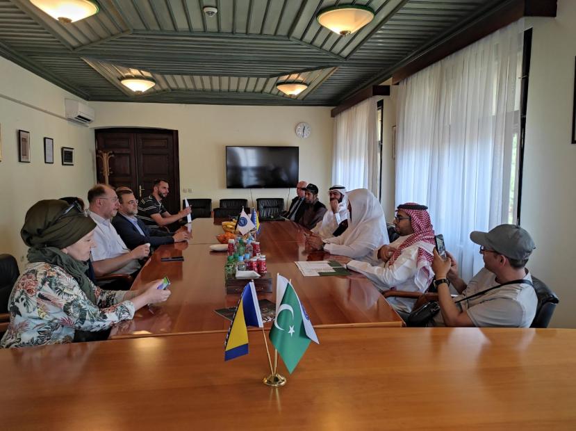 Dekan Instituta za arapski jezik pri Univerzitetu Ummul-Kura posjetio Fakultet islamskih nauka UNSA