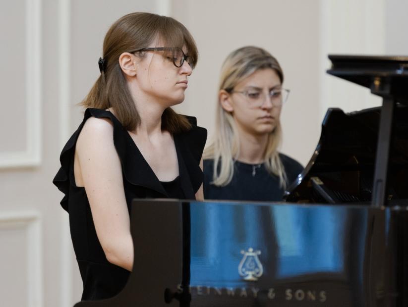 Održan koncert violinistice Lorene Miline i pijanistice Zerine Šabotić 
