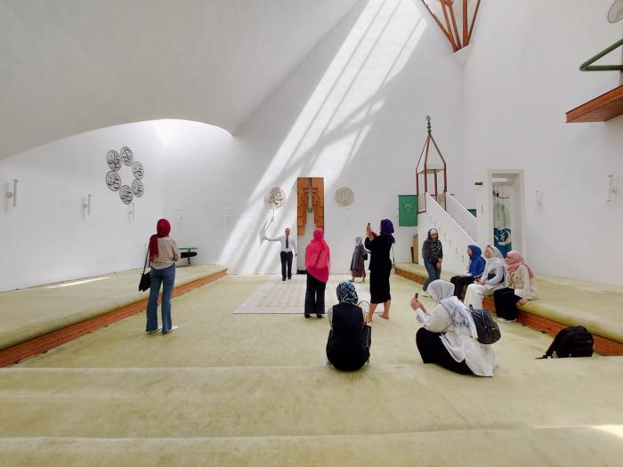 Akademija likovnih umjetnosti UNSA: Terenska nastava u Šerefudinovoj Bijeloj džamiji u Visokom