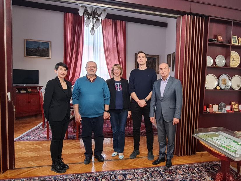 Saradnja stomatoloških fakulteta Univerziteta u Sarajevu i Marmara Univerziteta