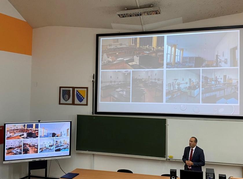 Modernizacija | Na Prirodno-matematičkom fakultetu UNSA predstavljene obnovljene laboratorije i oprema