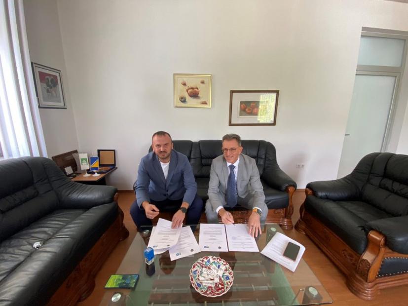 Potpisan Ugovor o saradnji između Poljoprivredno-prehrambenog fakulteta UNSA i firme Juice & Smoothies d.o.o.