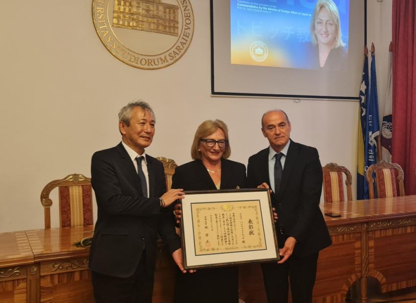 Priznanje ministra vanjskih poslova Japana dodijeljeno prof. dr. Azri Hadžiahmetović