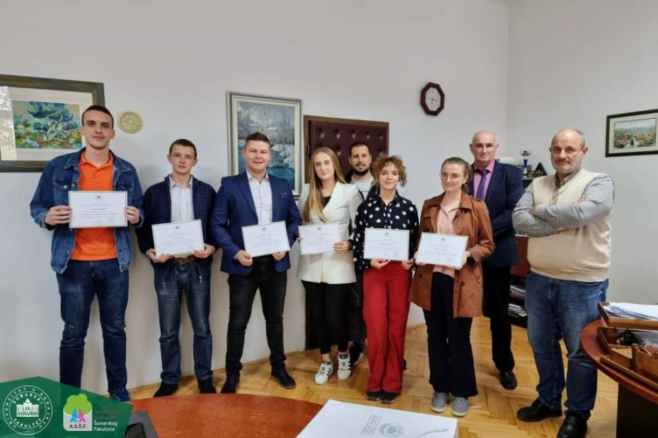Šumarski fakultet UNSA: Studentima uručeni certifikati za učešće u organizaciji IUFRO konferencije