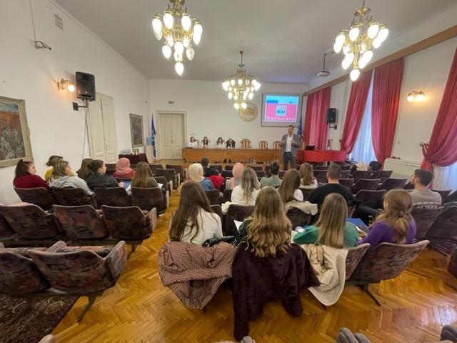 Uloga nevladinog sektora u osnaživanju mladih za zapošljavanje: primjer dobre prakse | Okrugli sto za studente i studentice