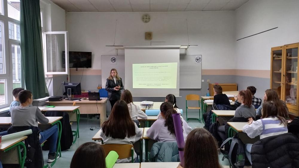 Studenti četvrte godine Nastavničkog odsjeka Akademije likovnih umjetnosti UNSA realizirali metodički projekt u svrhu unapređenja Školskog života i kulture