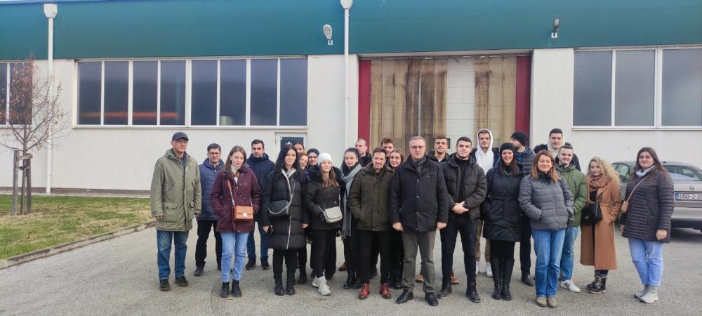 Studenti Odsjeka za tehnologiju drveta Mašinskog fakulteta UNSA posjetili fabrike Secom i WoodTeam u Visokom i MojSan u Kaknju