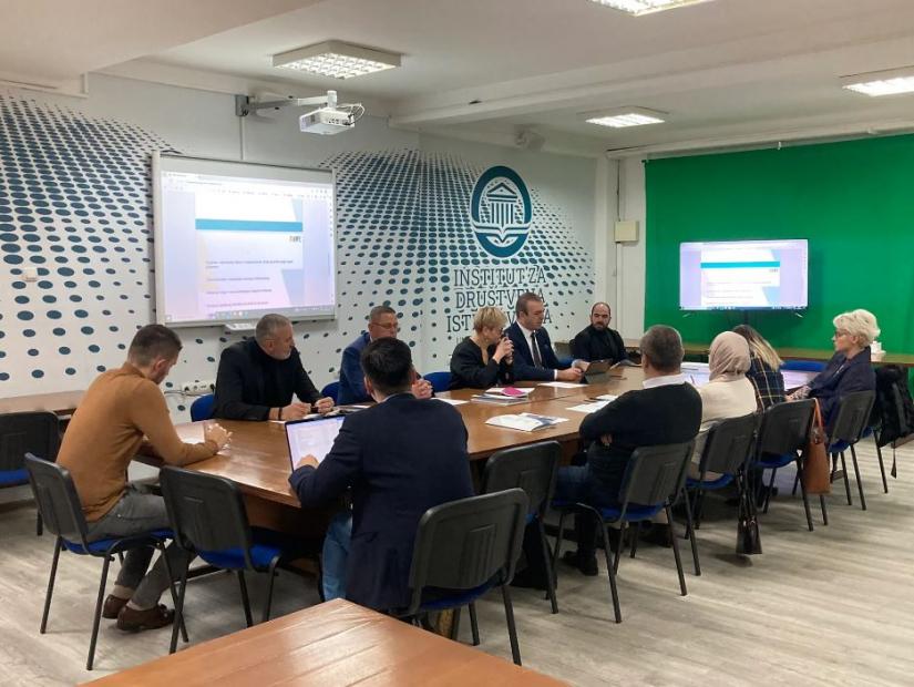 U okviru projekta PAVE održan okrugli stol na Fakultetu političkih nauka UNSA