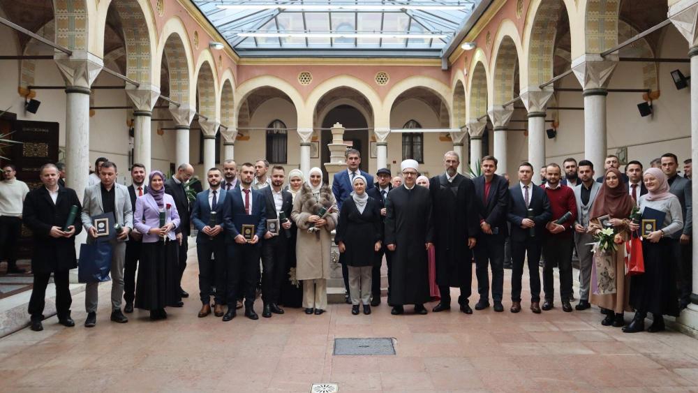 Održana svečana dodjela diploma diplomantima i magistrantima Fakulteta islamskih nauka UNSA