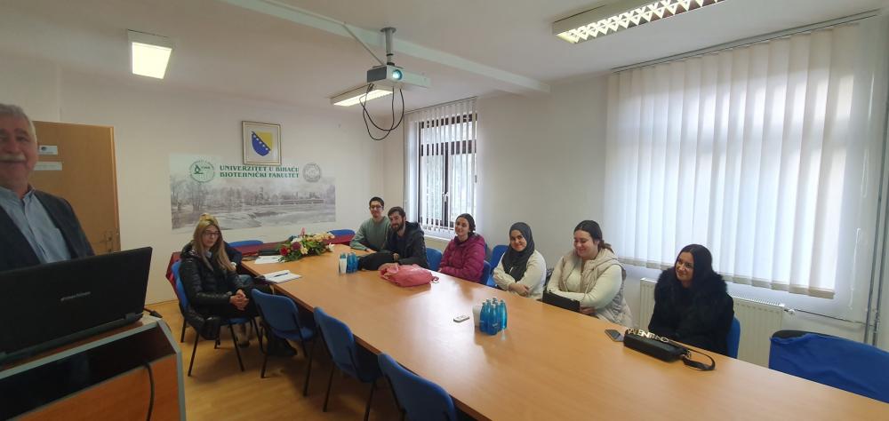 ERASMUS+ PROJEKT STEPS | Profesori i studenti Poljoprivredno-prehrambenog fakulteta UNSA posjetili kolege na Biotehničkom fakultetu Univerziteta u Bihaću