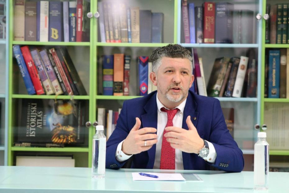 Na Fakultetu političkih nauka UNSA održano javno predavanje "Bosanska jezička norma i mediji u Bosni i Hercegovini"