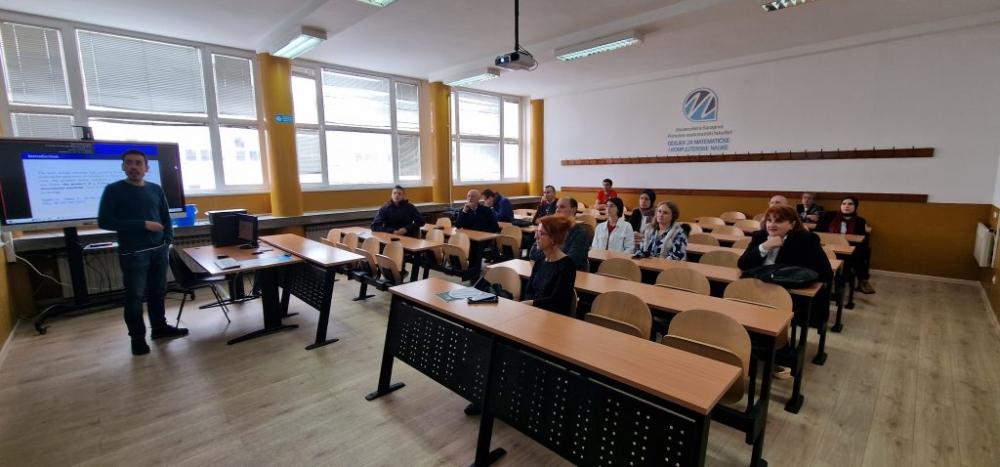 Na naučnom kolokviju Odsjeka za matematičke i kompjuterske nauke Prirodno-matematičkog fakulteta UNSA održano predavanje na temu „O vezama između Lozi-preslikavanja i max-type diferentnih jednadžbi“
