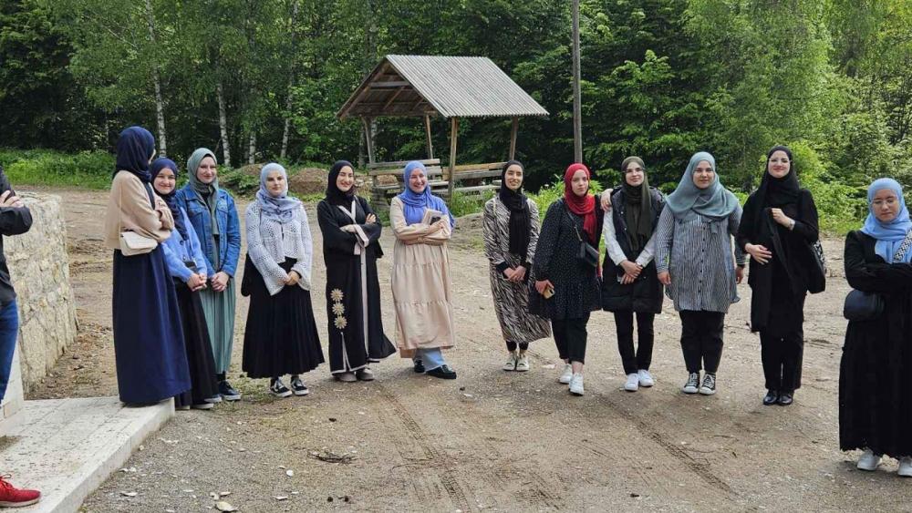 Posjeta studenata Fakulteta islamskih nauka UNSA historijskim znamenitostima Muftijstva goraždanskog