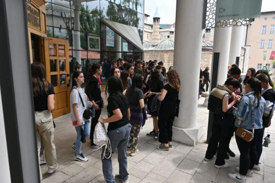 Za deset dana Gazi Husrev-begovu biblioteku posjetilo 1500 posjetitelja