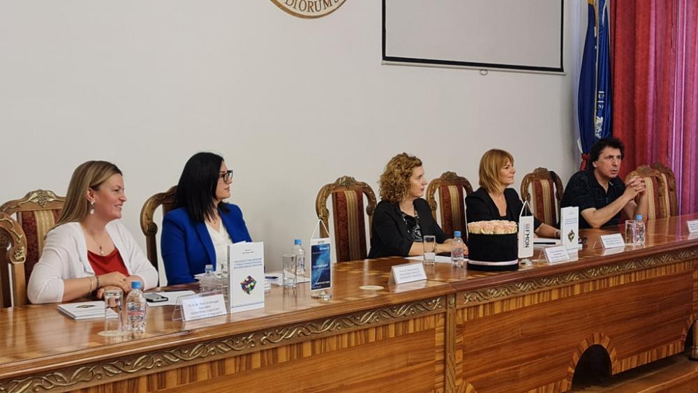 Promovirana knjiga „Potrošački etnocentrizam u teoriji i praksi poticanja kupovine domaćih proizvoda“ autorica Marije Čutura i Maje Arslanagić-Kalajdžić