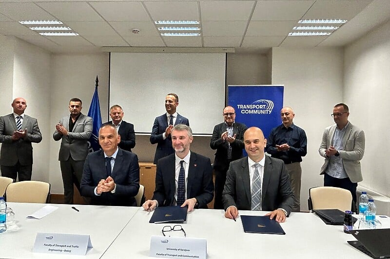 Potpisani memorandumi o saradnji u okviru Transportne zajednice između željezničkih kompanija i akademske zajednice iz BiH