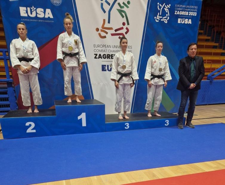 Srebrena medalja za Anđelu Samardžić i Univerzitet u Sarajevu!