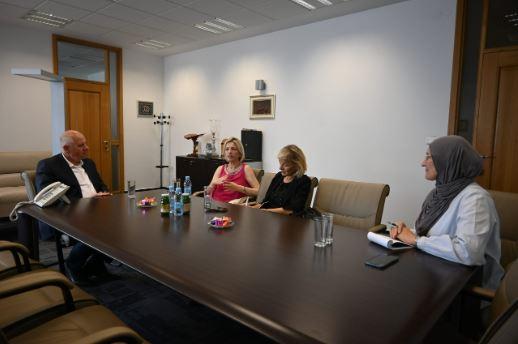 Ambasadorica Bosne i Hercegovine u Španiji posjetila Gazi Husrev-begovu biblioteku