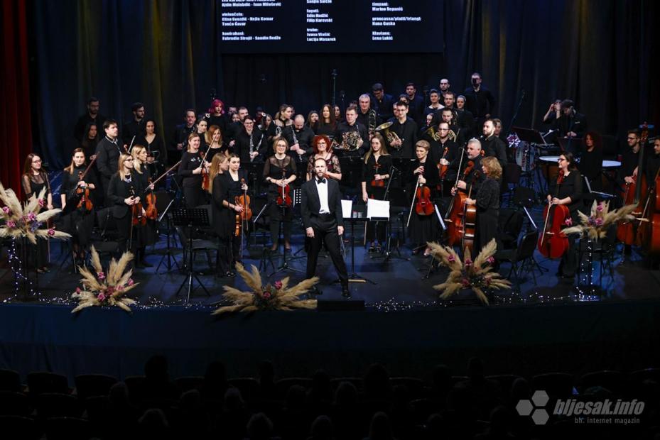 U Mostaru održan koncert u čast operne dive Marije Callas na kojem su nastupili profesorica Vedrana Šimić i dirigent Dario Vučić