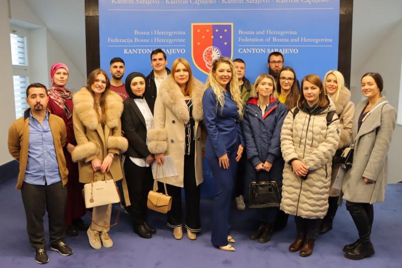 Prijem za dobitnike Javnog poziva za sufinansiranje III ciklusa studija na UNSA dobitnicima priznanja „Zlatna značka“