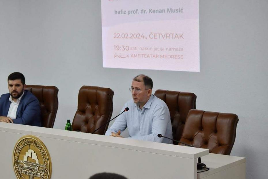 Promocija Fakulteta islamskih nauka UNSA u Medresi “Reis Džemaludin-ef. Čaušević” u Cazinu