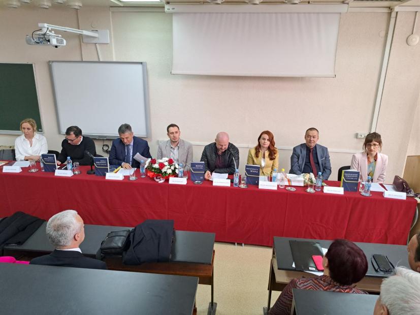 Institut za historiju UNSA | Promocija edicije "Historija Bosne i Hercegovine" u Tuzli