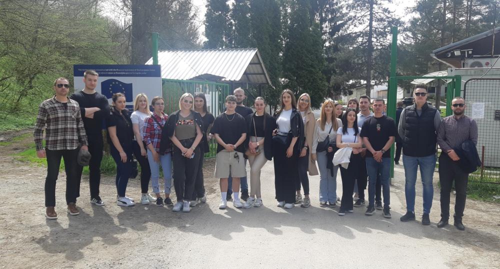 Studenti Fakulteta za kriminalistiku, kriminologiju i sigurnosne studije UNSA posjetili Privremeni prihvatni centar Blažuj