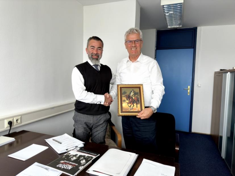 Turski književnik, režiser, scenarist Utku Erisik posjetio Institut za istraživanje zločina protiv čovječnosti i međunarodnog prava UNSA