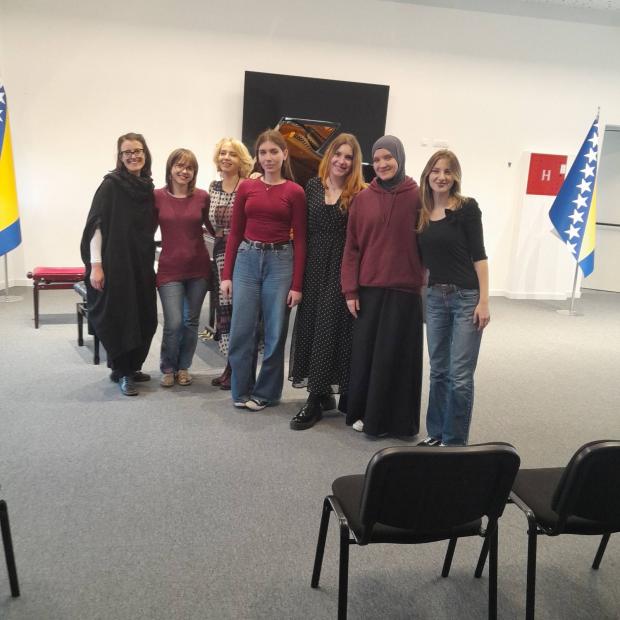 Profesorica Azra Medić održala jednodnevnu klavirsku radionicu u Srednjoj muzičkoj školi “Čestimir Mirko Dušek“ u Tuzli