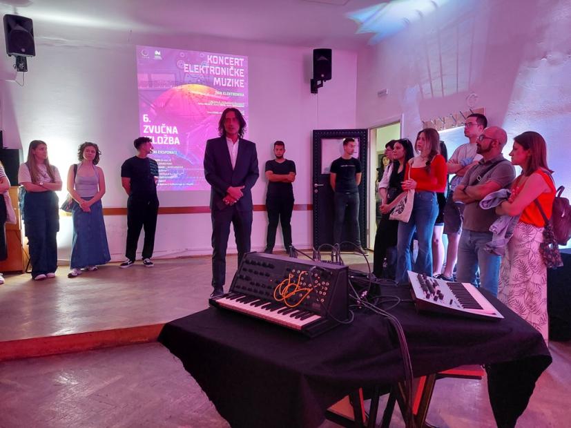 Šesta zvučna izložba i koncert žive elektroničke muzike upriličeni na Muzičkoj akademiji UNSA