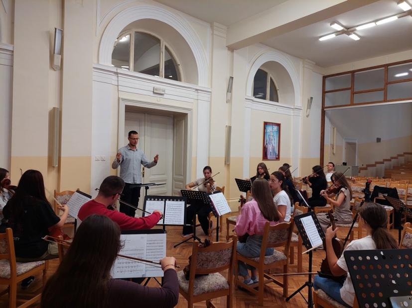 Koncerti solista i orkestra polaznika 3. Muzičkog kampa za mlade virtuoze